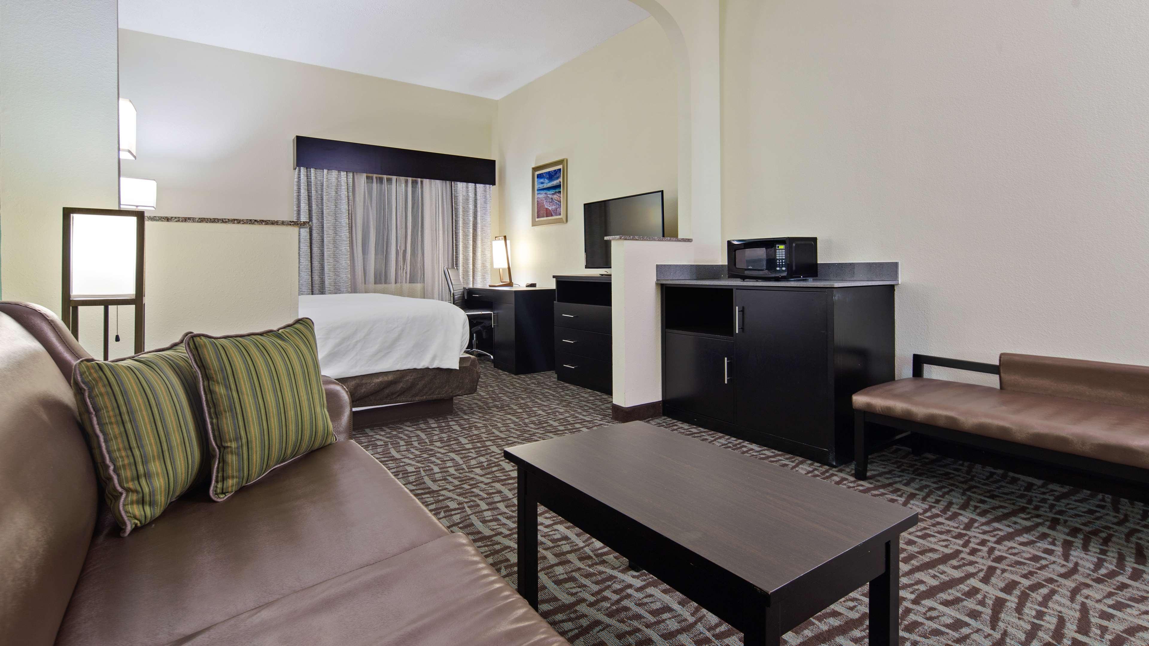 Best Western Mayport Inn And Suites Atlantic Beach Exterior photo