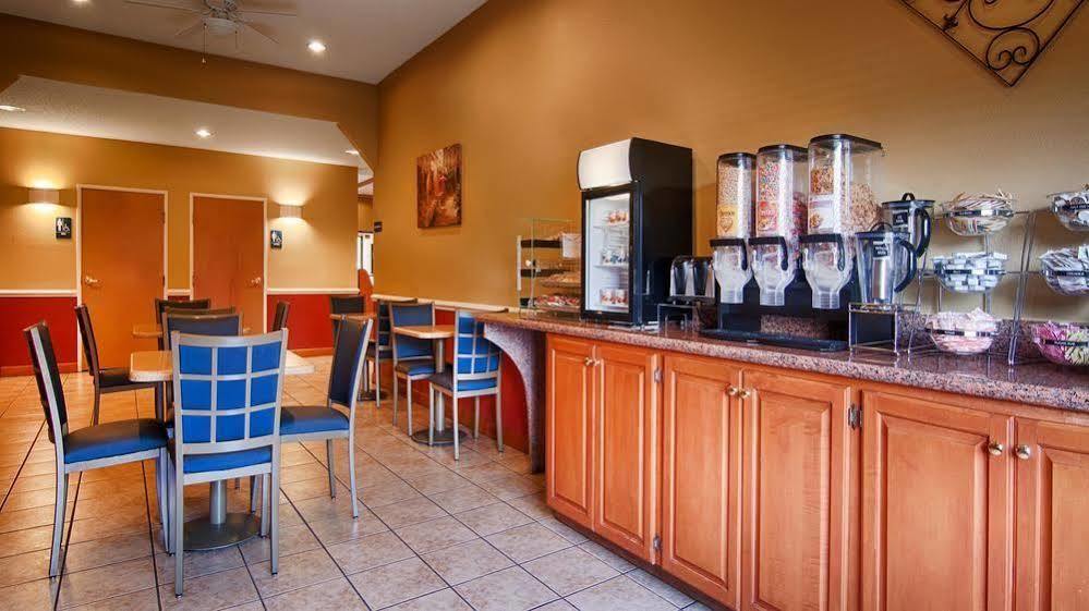 Best Western Mayport Inn And Suites Atlantic Beach Exterior photo